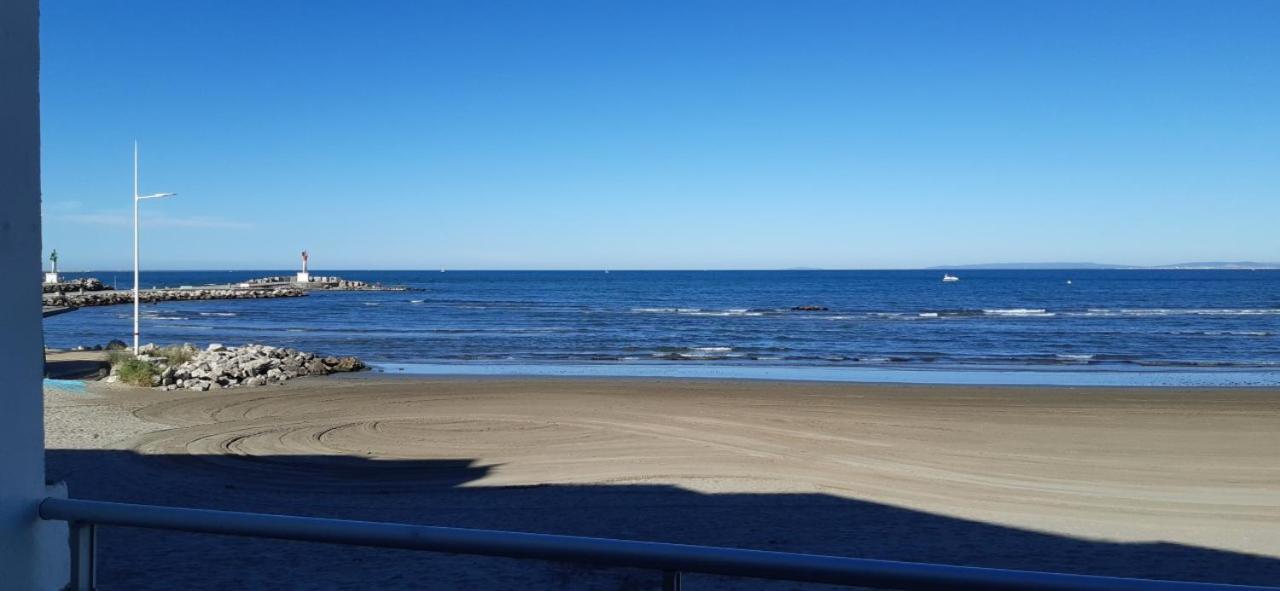 As22244- P4 Vue Mer, Sur La Plage A 2 Pas Du Centre Ville Avec Parking Prive Le Grau-du-Roi Luaran gambar